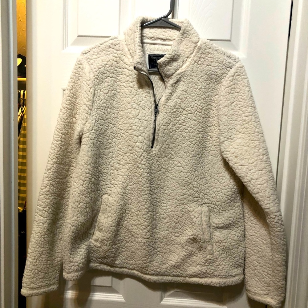 Abercrombie pull over
